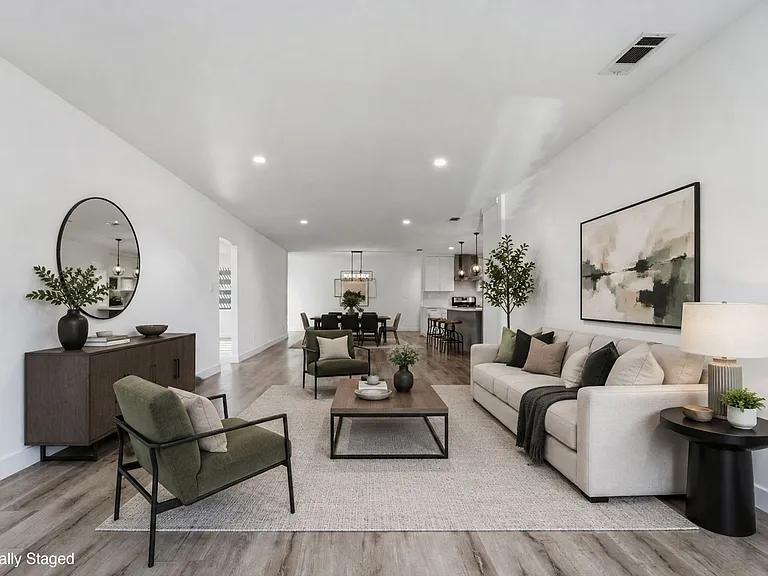 2122 S Highland Ave — Photo 9