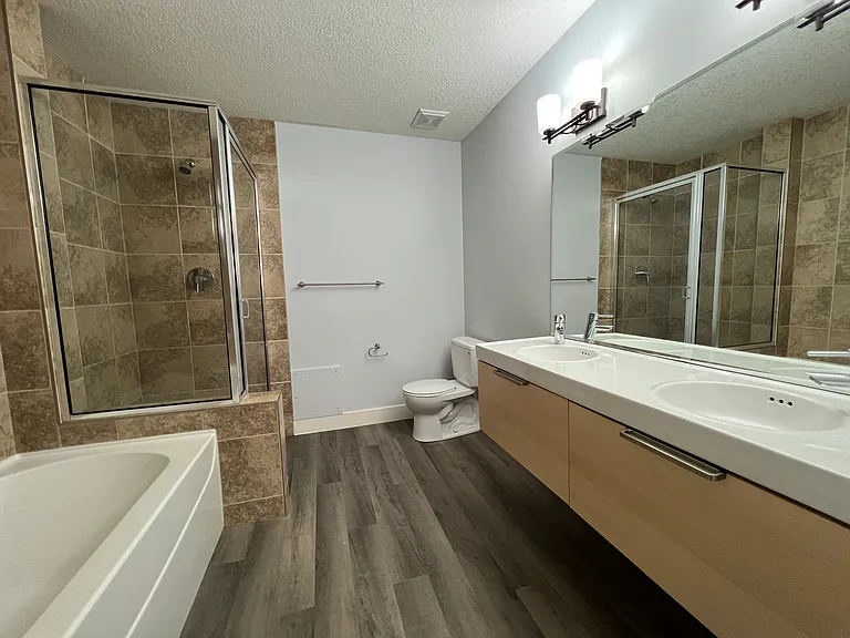 2306 17a St SW #101 — Photo 24