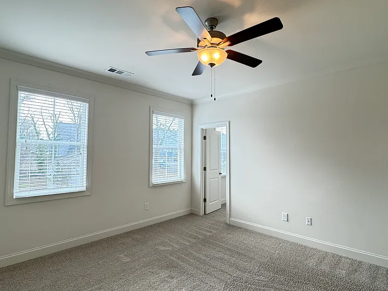 227 Nash St — Photo 29