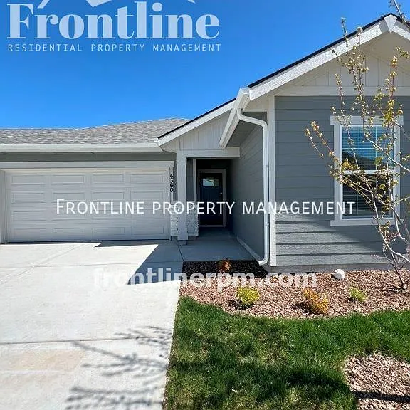 4360 S Redwater Ave — Photo 2