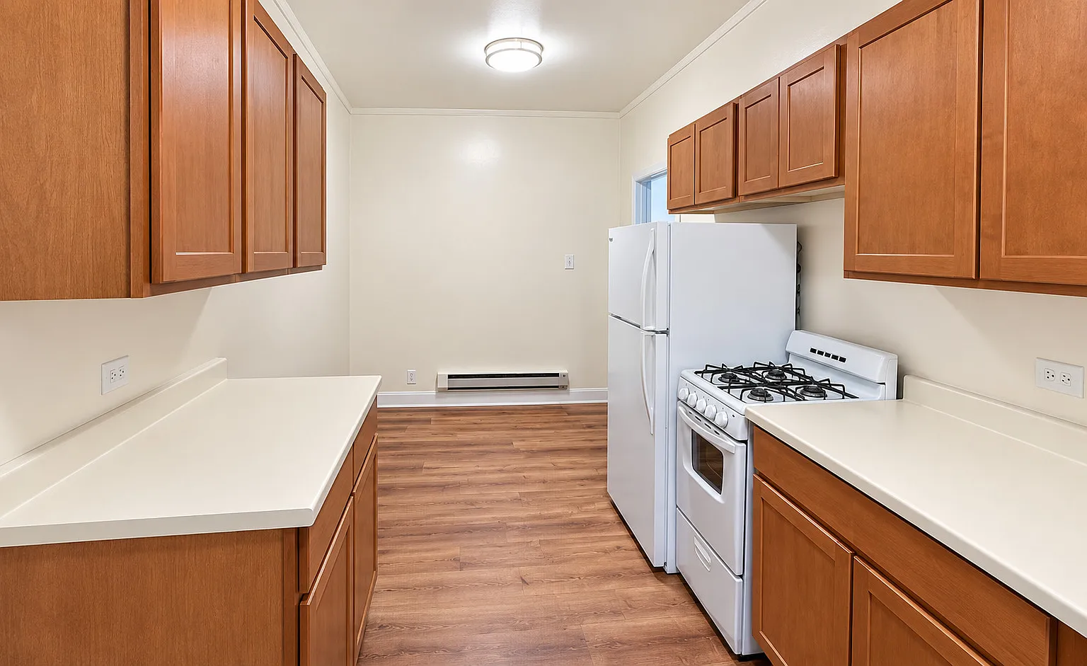 Studio, $1,500 — Photo 2
