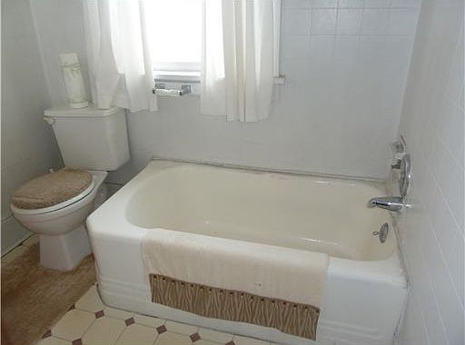 A beautiful light and bright bathroom!