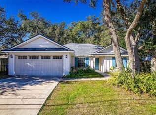 321 S 14th St, Fernandina Beach, FL 32034
