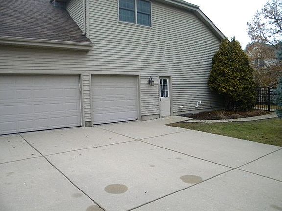 4th image of 15335 S Dan Patch Dr