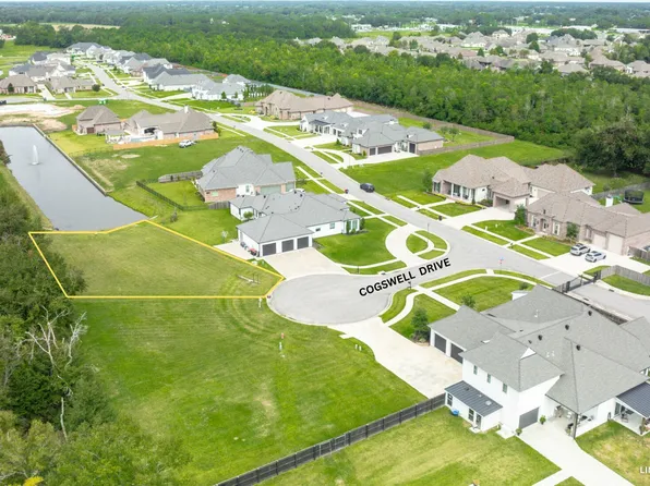 102 Cogswell Dr, Lafayette, LA 70503