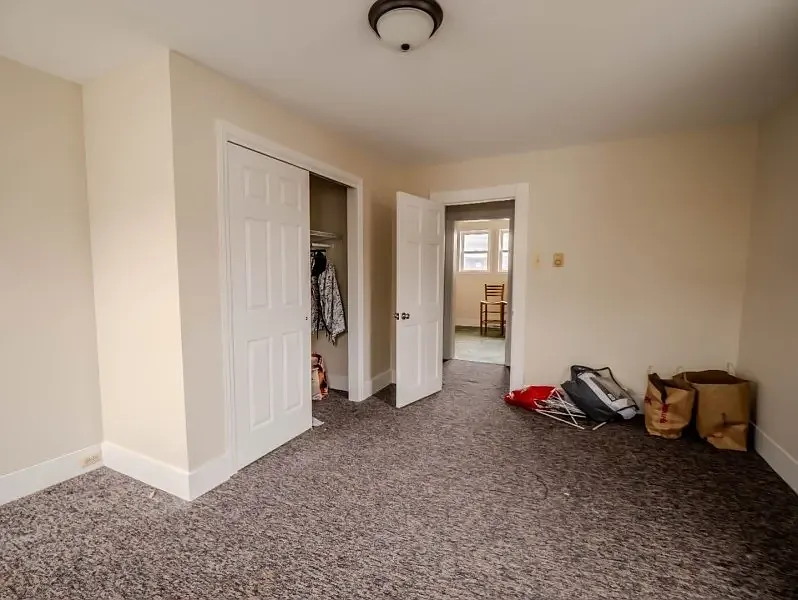 3 bed, $2,750 — Photo 2