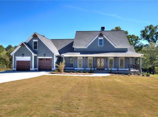 89 River Brook Cir, Euharlee, GA 30145