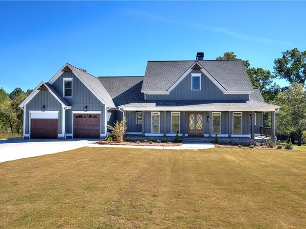 89 River Brook Cir, Euharlee, GA 30145