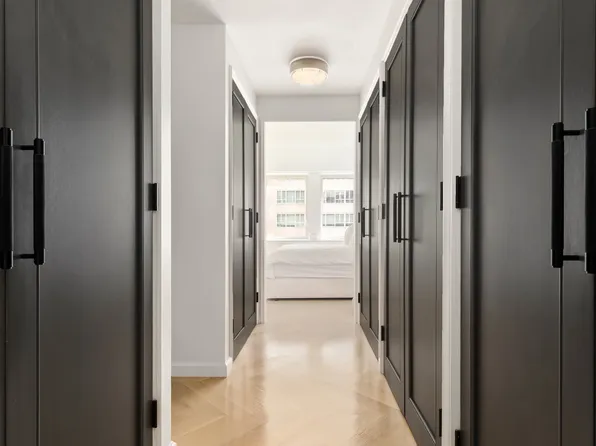 181 East 65th Street image 6 of 10