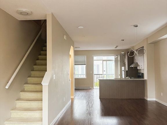 4th image of 10415 Delsom Cres #41