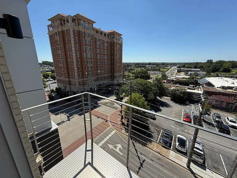 196 W Main St #6 — Photo 27