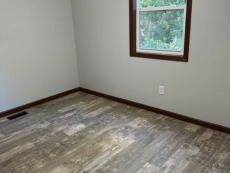 301 E Palm Dr — Photo 5