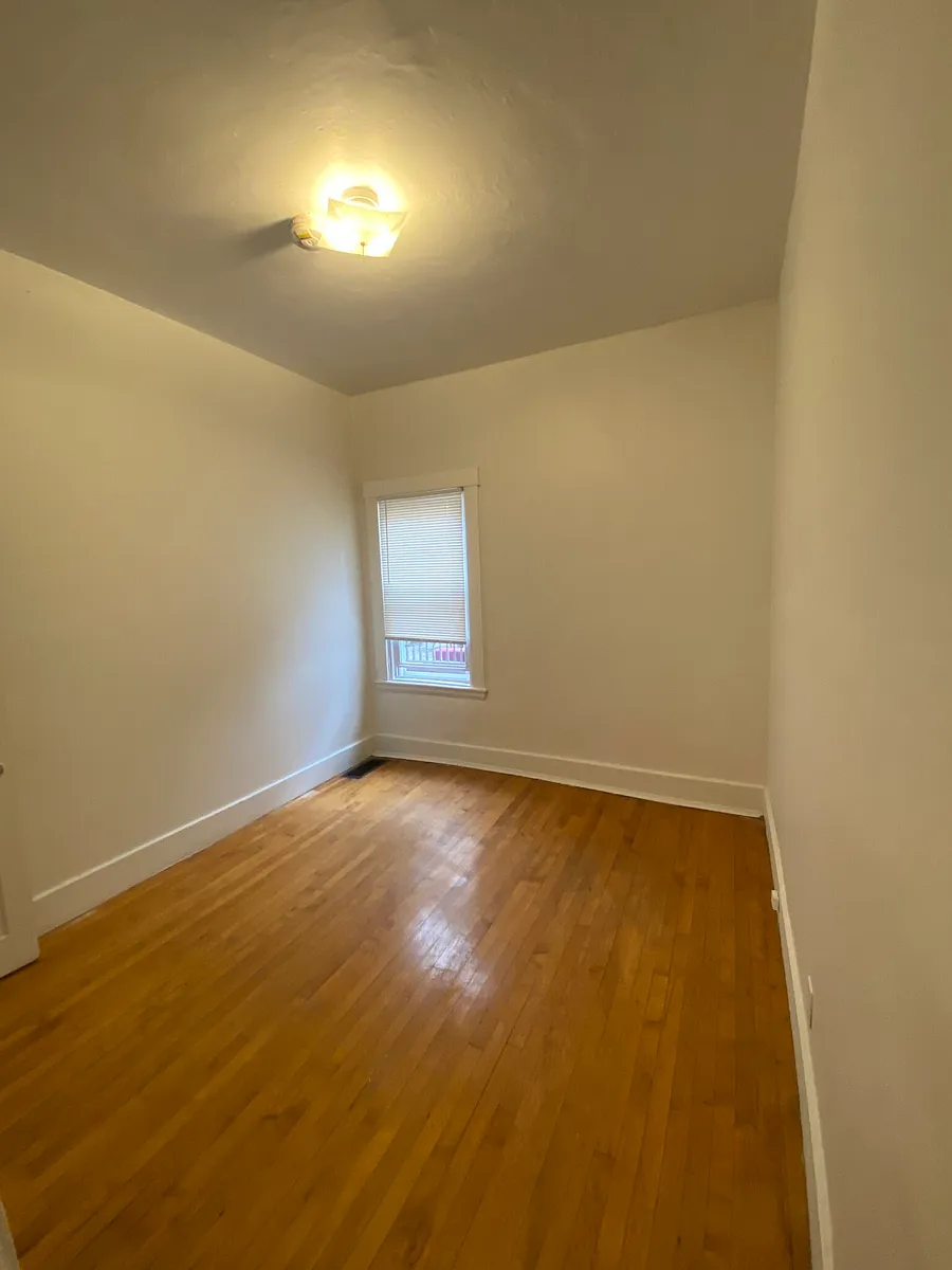 Building Photo - 150 5th St #1