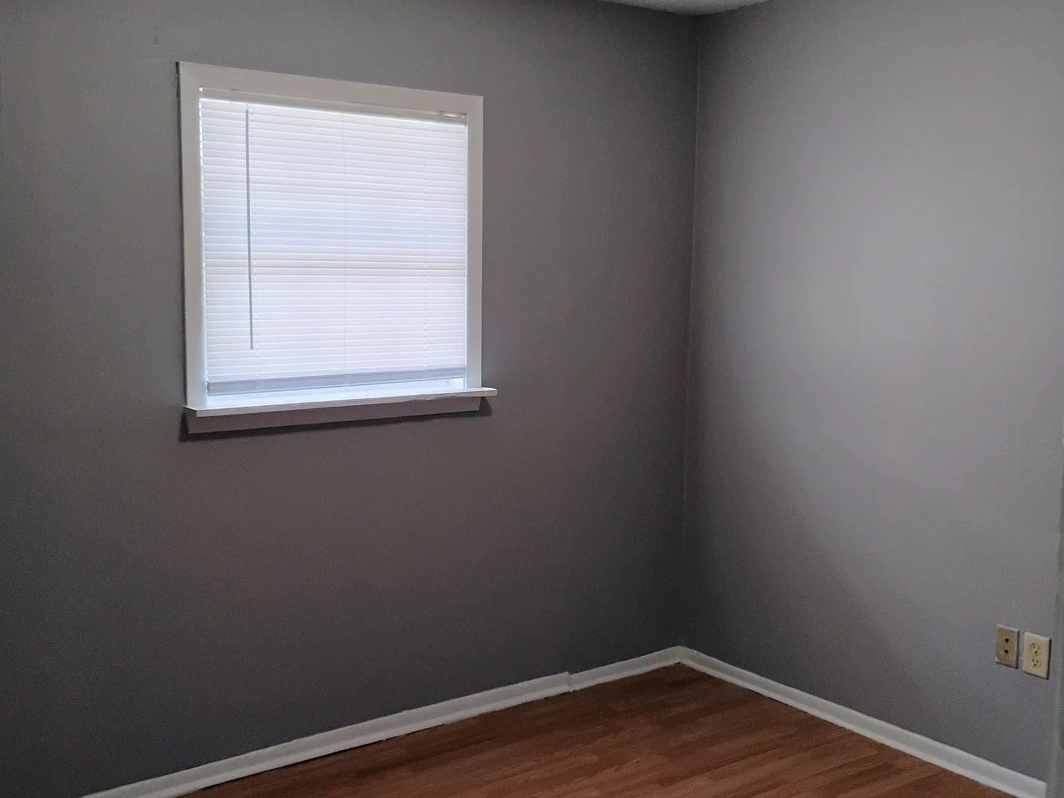 4 bed, 1.5 bath, 1000 sqft, $1,450 — Photo 4