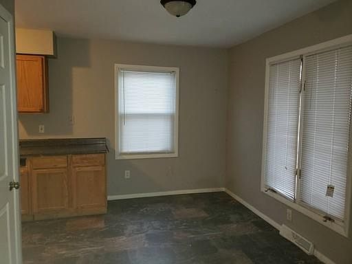 5th image of 9020 N Joyce Ave
