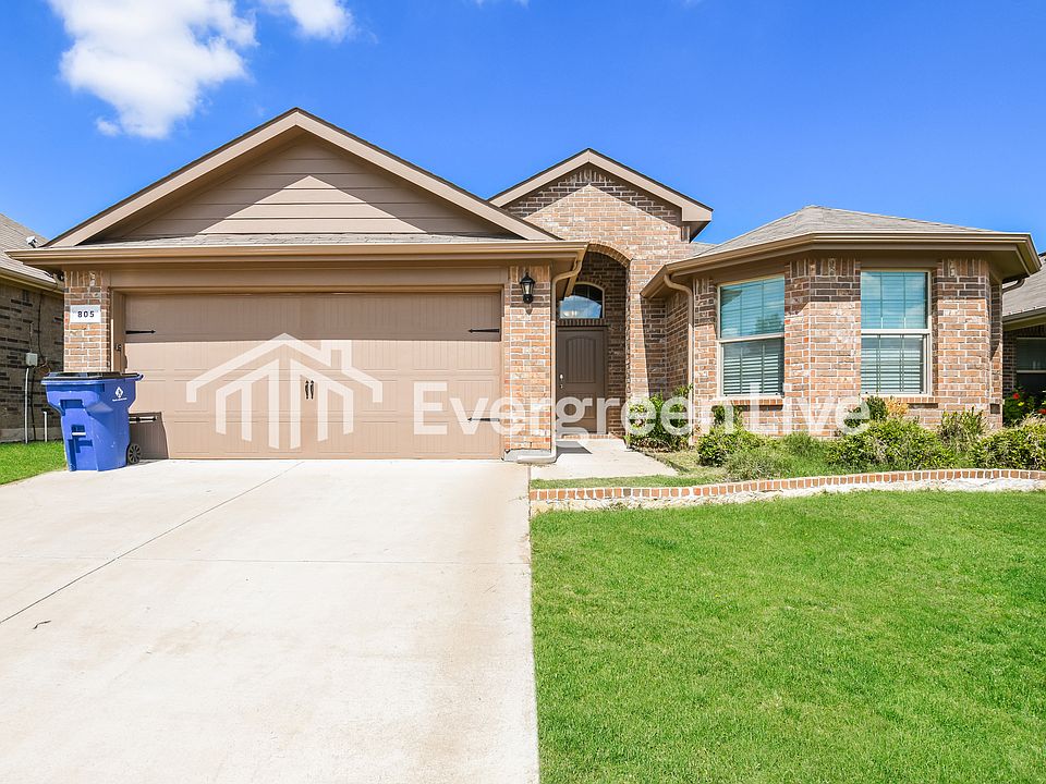 1st image of 805 Hutchins Dr