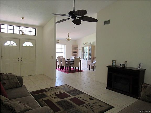 4th image of 102 W Honey Palm Loop