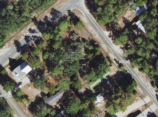 154 Florida St, Lanark Village, FL 32322