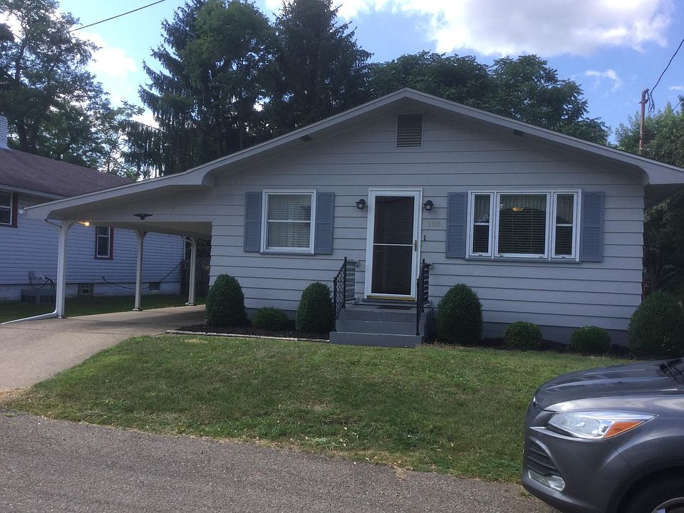 1st image of 300 Bank Ln SE