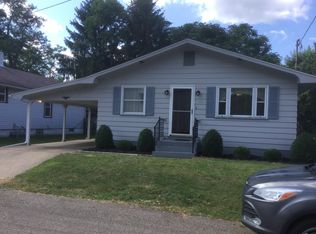 300 Bank Ln SE, New Philadelphia, OH 44663