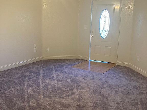 5th image of 203 N Autumn St APT 4