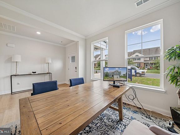 4th image of 12 Avonwoods Ct