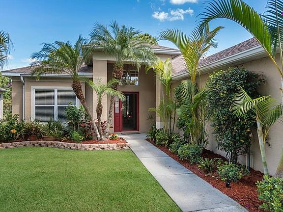 2nd image of 4921 Creekside Trl