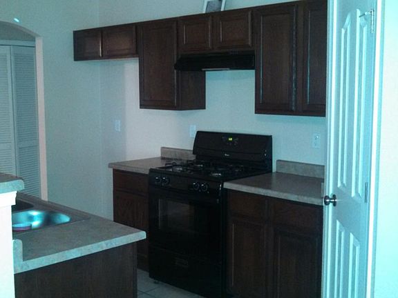 4th image of 2604 Stone Rock St