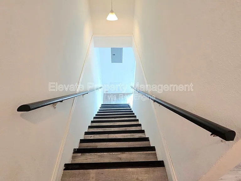 524 Westwood Ct — Photo 11