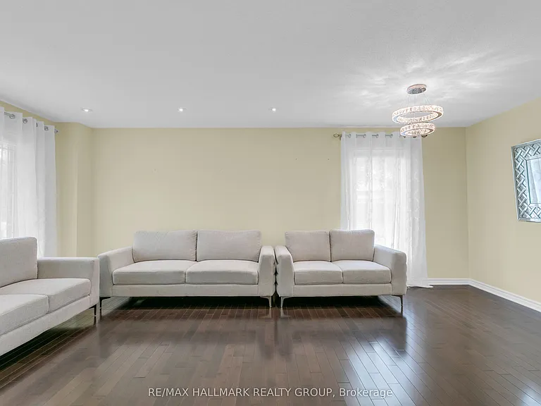 465 Paul Metivier Dr — Photo 4