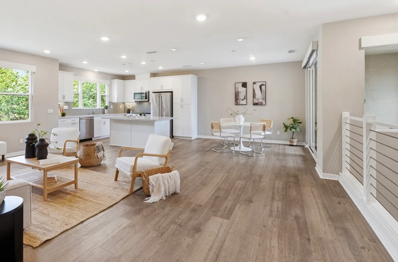 3 bed, 2015 sqft, $5,290 — Photo 3