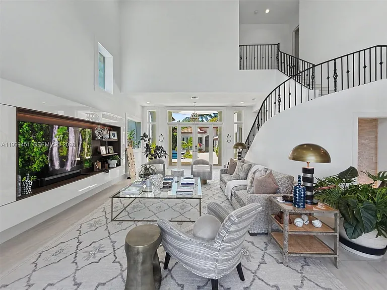 13689 Deering Bay Dr — Photo 15