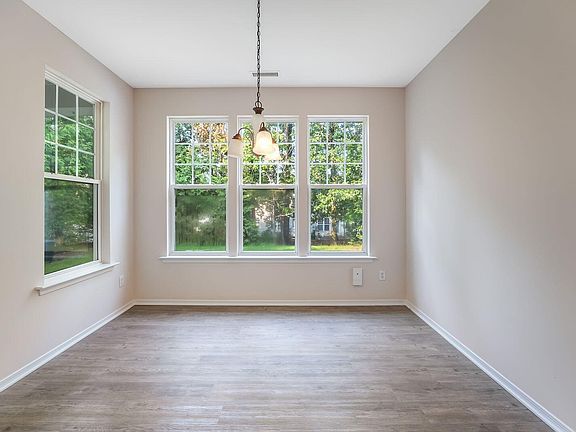 2nd image of 206 Bell Tower Way
