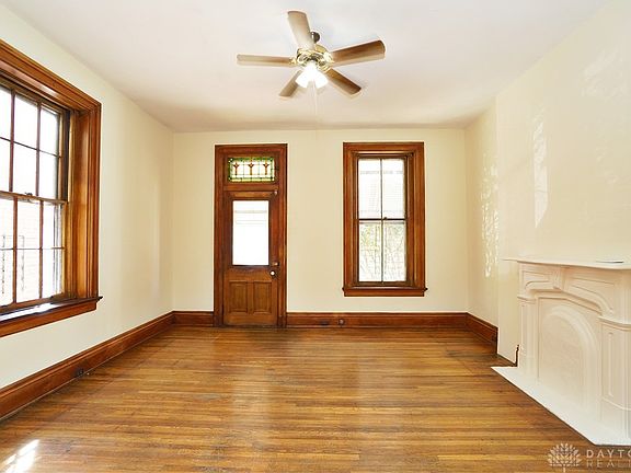 3rd image of 106 E University Ave