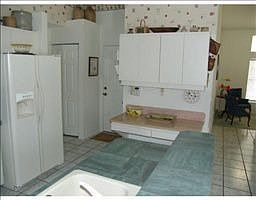 5th image of 8452 Millwood Dr