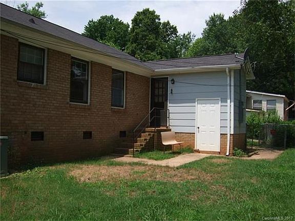 5th image of 5531 Lantana Ave
