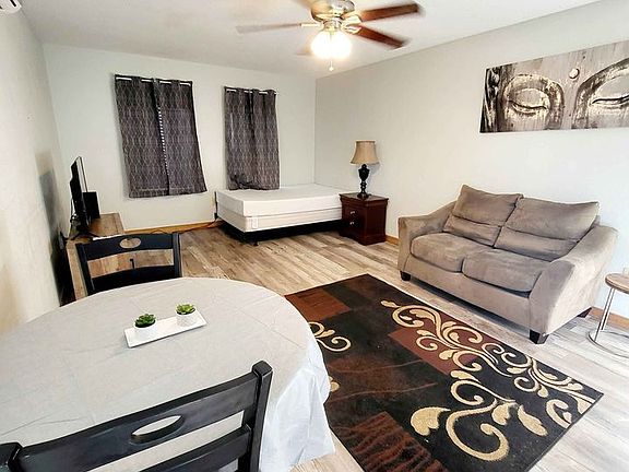 4th image of 1546 Locust St APT A