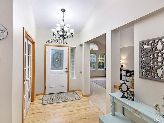 3rd image of 221 E Olympic Ct