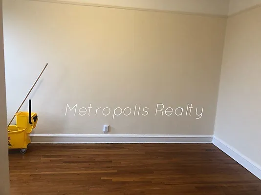 Rented by Metropolis International Realty Inc. | media 13