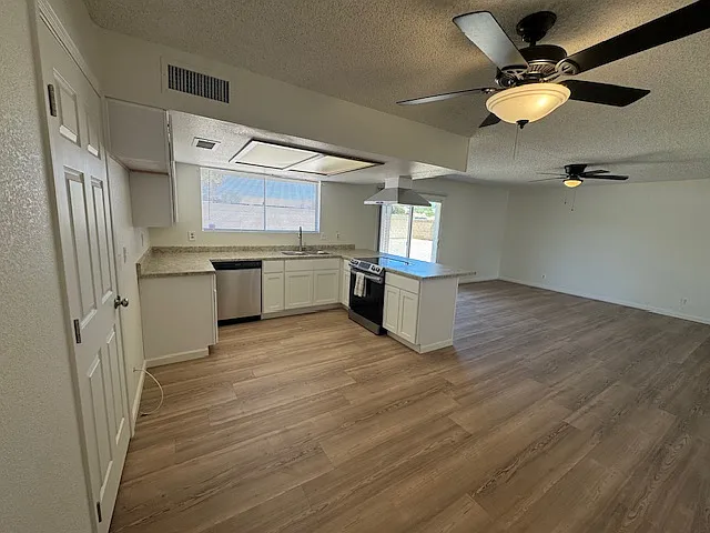 2766 E Irwin Ave — Photo 5