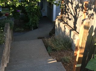 725 Sherman Ave #2, Hood River, OR