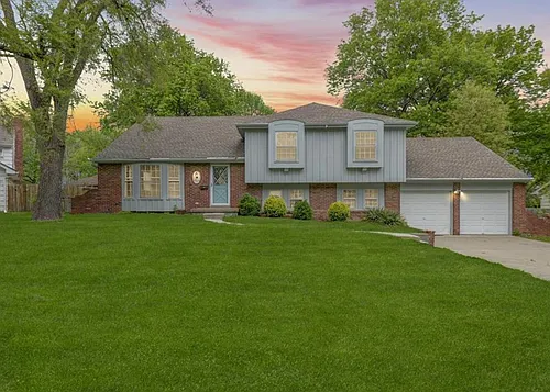 3806 Birchwood Dr Photo 1