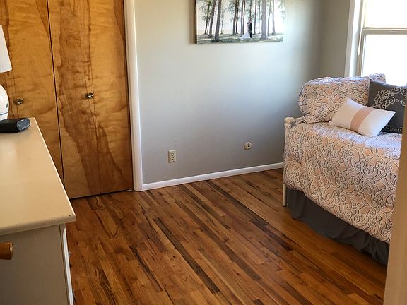 5th image of 422 Orchard Dr