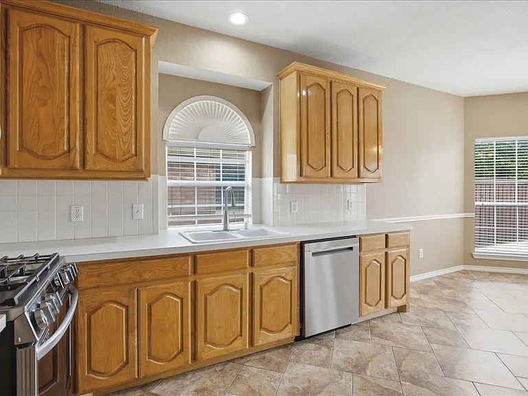 15-5020 Woodmeadow Dr -15_07172026