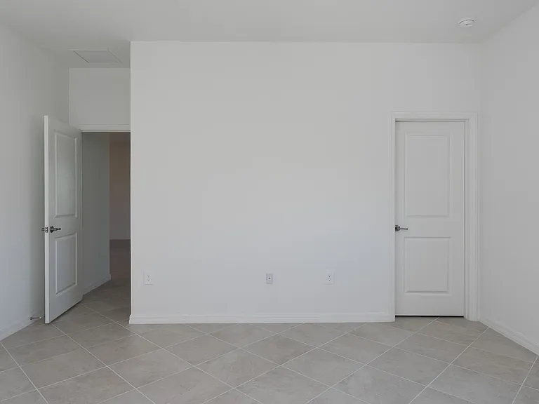 11470 Burgundy Dr — Photo 39