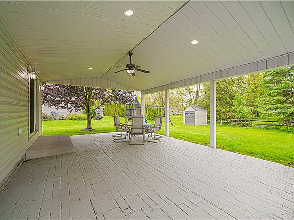 4th image of 135 Shannon Dr