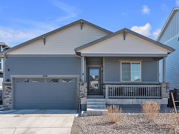 2nd image of 220 S Vandriver Way