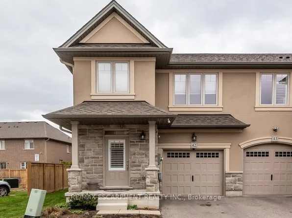 98 Shoreview Pl #42, Hamilton, ON L8E 0J4