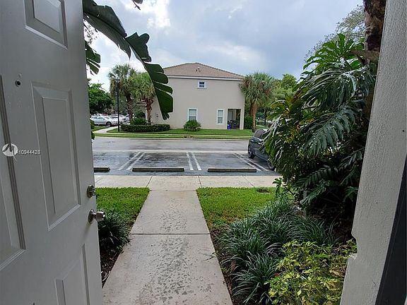 3rd image of 5175 Palmbrooke Cir #5175