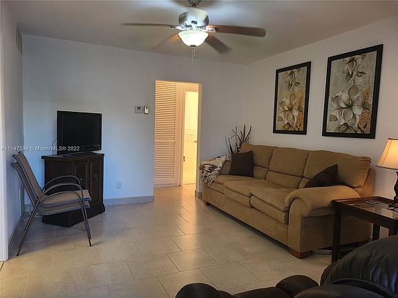 5th image of 1150 Atlantic Shores Blvd APT 502